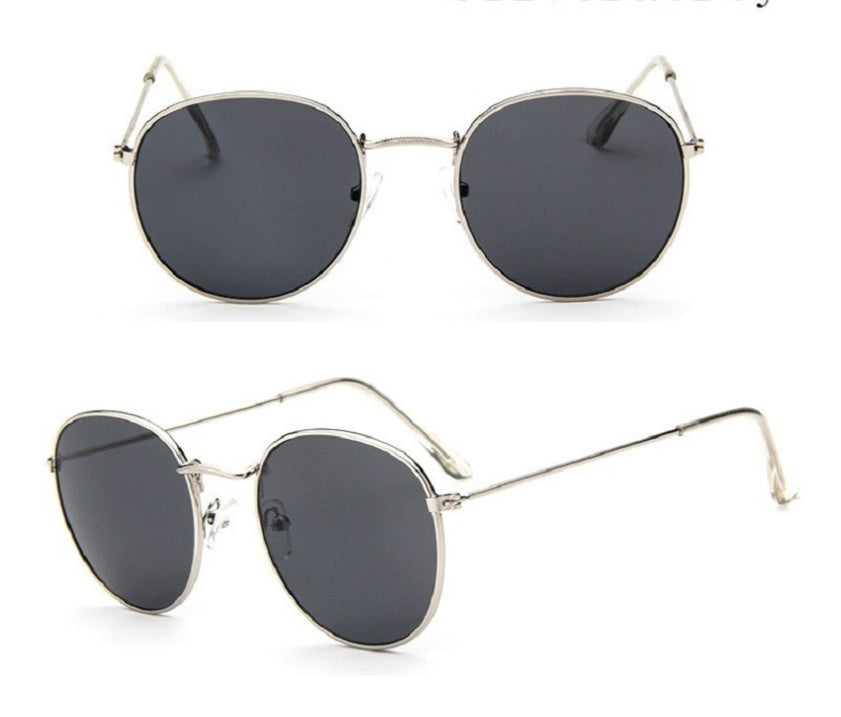 Women Retro Round Sunglasses – Vintage Metal Frame Shades, UV Protection Stylish Eyewear for Everyday Fashion