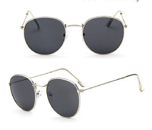 Women Retro Round Sunglasses – Vintage Metal Frame Shades, UV Protection Stylish Eyewear for Everyday Fashion
